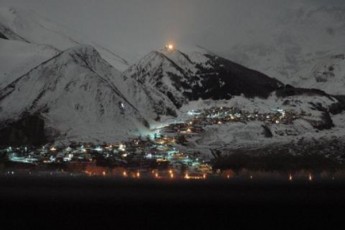daujerebeli-ambavi-yazbegSi-Tovs