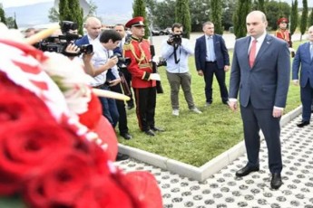 mamuka-baxtaZe-okupaciasTan-brZolaSi-mSvidobas-ar-aqvs-alternativa