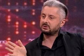 kaci-romelic-8-kaciani-dacviT-dadis-vis-saxis-axevaze-laparakobs