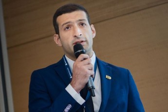 mixeil-xidureli-vulocav-yvelas-holivudi-ukve-awarmoebs-saqarTveloSi-mniSvnelovania-yvelam-icodes-ras-niSnavs-es-Cveni-qveynisTvis