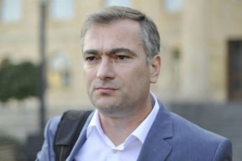 paata-salia-mis-mier-gaTavisuflebuli-TanamSromlebis-winaaRmdeg-sasamarTloSi-davis-dawyebas-aanonsebs
