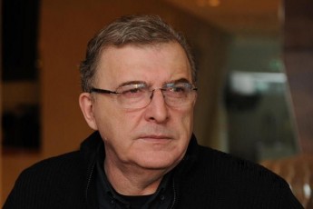 ramdenime-aTeul-milion-dolars-vkargavT-tyvia-wamals-rom-ar-vawarmoebT