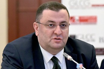 pirebi-romlebic-xazaraZesa-da-gaxarias-Soris-Suamavlebi-iyvnen-am-dromde-ar-gamokiTxulan