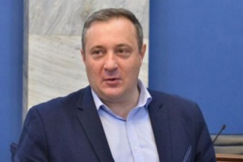 akaki-zoiZe--mamuka-xazaraZis-moZraobasTan-TanamSromlobas-ar-gamovricxavT