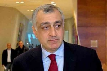 Tu-gadawyvetilebebi-ar-iqneba-miRebuli-uaxloes-or-TveSi-anu-Tu-ar-moxda-yvela-mxris-Sejereba-anakliis-Tema-gadaideba---Sesabamisad-ar-aSendeba