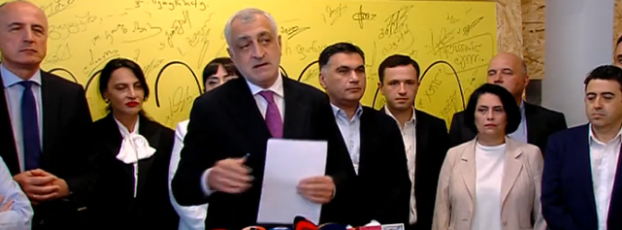 mamuka-xazaraZem-lelos-pirveli-12-wevri-waradgina