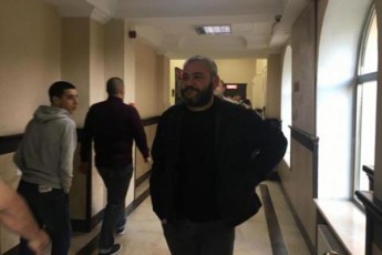 yvelas-daiWeren--zaza-saraliZem-sasamarTlo-kmayofilma-datova