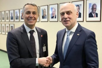 Sveicaria-rogorc-Suamavali-qveyana-ruseTsa-da-saqarTvelos-Soris-pirdapir-dialogs-mxars-uWers