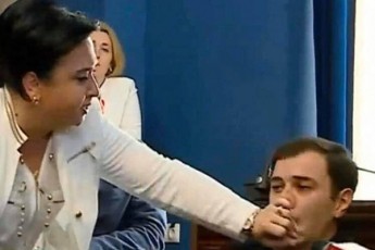 neli-Tordia-warmodgena-mainc-Tu-gaqvT-rogor-kidixarT-xalxs-Tqveni-kadrebianad