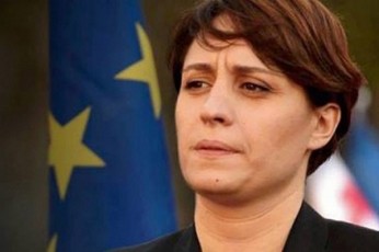 elene-xoStaria--aseTi-tipis-usafrTxoebis-samsaxuri-aRar-unda-hyavdes-qveyanas