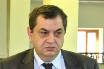 cotne-gamsaxurdia-qarTuli-politikis-yvelaze-didi-da-mZafri-aromatis-mqone-funa-udaod-aris-daviT-berZeniSvili