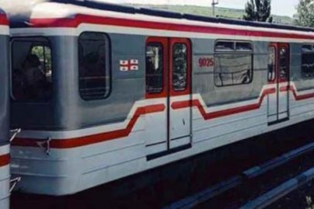 metrosadgur-gociriZeze-mozards-matarebeli-daejaxa