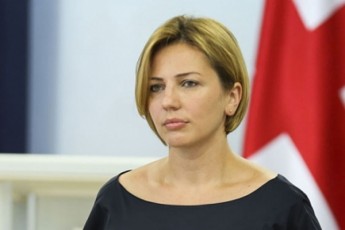 ana-doliZe-ar-undaT-giorgi-miqautaZe-anerviuldes-da-vinmem-iseTi-kiTxva-ar-dausvas-romelic-cota-gaaoflianebs