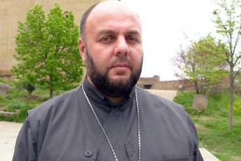 dekanozi-giorgi-TevdoraSvili--araviTari-patriarqis-likvidacia-ar-igegmeboda-eklesias-veravin-da-veraferi-daazianebs