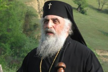 meufe-stefane-ganyenebis-Semdeg-meufe-petre-wamoxta-mivarda-patriarqTan-da-yvirili-daiwyo