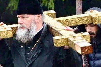 Sexvedramde-samoTxeSi--petre-caava-sakuTar-mrevls-gamoemSvidoba