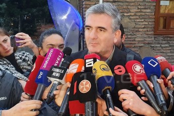ediSer-qarCava-moqalaqe-paata-caavaze-komentars-ar-gavakeTeb