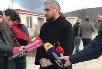 dekanozi-Salva-kekelia-Wyondidis-eparqiis-yofil-mitropolit-petre-caavaze---mas-patriarqis-gadayeneba-unda