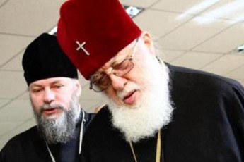 patriarqma-petre-caavas-inCxuris-monasterSi-ganwesebaze-uari-uTxra