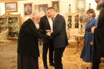 biZina-ivaniSvilma-da-misma-meuRlem-saqarTvelos-kaTolikos-patriarqi-moinaxules-fotokolaJi