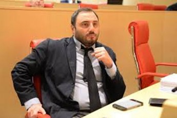 beqa-nacvliSvili-saqarTveloSi-minimaluri-daricxuli-xelfasi-500-lari-unda-iyos