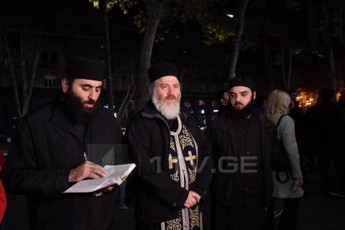 dekanozi-vaxtang-daviTaSvili-kinoTeatrSi-Sesvlas-ar-vapirebT-bileTebi-ar-gvaqvs