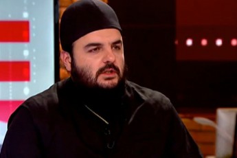 mama-ilia-meufe-petres-yovelTvis-hqonda-politikuri-ambicia
