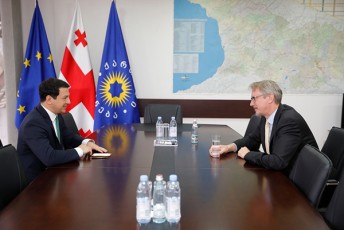 parlamentis-Tavmjdomare-arCil-TalakvaZe-saqarTveloSi-evrokavSiris-elCs-karl-harcels-Sexvda