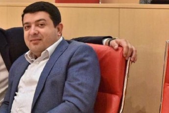 mere-vnaxoT-vin-iqneba-gaxeuli-nakeravze-da-gadaglejili-Suaze--ocnebis-deputati-momitingeebs