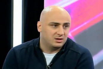nika-melia-arsad-Sevardnas-ar-vapireb-mzad-var-Tma-gaviCeCo