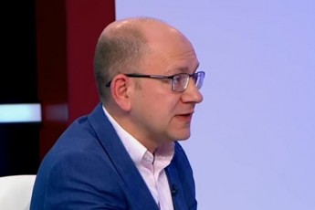 gia-abaSiZe-qveyanas-operatiuli-sociologiuri-kvlevebi-aklia