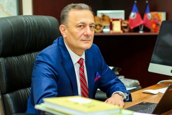 cnobilia-mizezi-ris-gamoc-Salva-naTelaSvili-amerikaSi-gaemgzavra