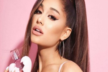 ariana-grande-ZaRls-lui-vitonis-9200-is-Rirebulebis-qurTukiT-aseirnebs