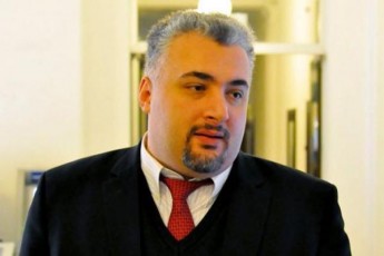 opozicia-adasturebs-rom-dasavleli-diplomatebi-ocnebasTan-molaparakebis-SuamavlobisTvis-mzad-arian