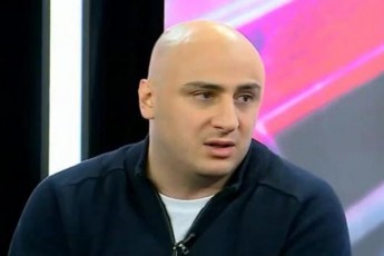 nika-melia-aqciebi-iqamde-gagrZeldeba-vidre-qarTuli-ocneba-Zalian-Zvir-politikur-fass-ar-gadaixdis