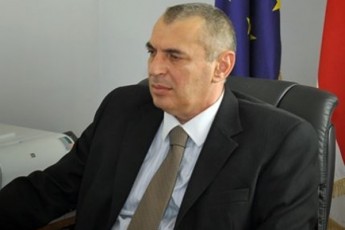 zurabiSvili-gvaramiaze-visac-Wkua-moekiTxeba-xelisuflebis-damxobaze-ar-ifiqrebs