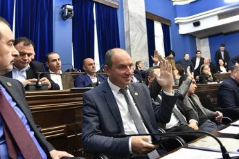 iuridiul-sakiTxTa-komitetma-mosamarTleobis-20-kandidatidan-14-s-mxari-dauWira-maT-Soris-arian-Salva-TadumaZe-mamuka-vasaZe-giorgi-miqautaZe