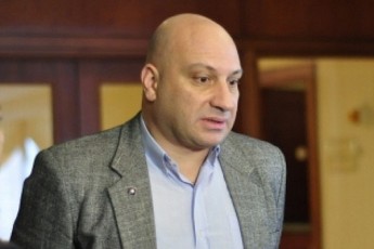 nika-CitaZe-ocneba-iZulebuli-iqneba-kongresmenebis-kritika-gaiTvaliswinos-da-daTmobaze-wavides