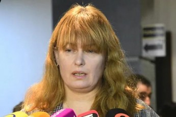 sandra-rulovsi-cotne-gamsaxurdias-daWraSi-politikur-sarCuls-xedavs