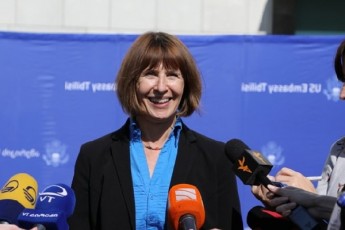 elizabeT-rudi-Cven-Zalian-kargi-dabalansebuli-urTierToba-gvaqs-da-velodebiT-mis-gaRrmavebas-2020-wlisTvis