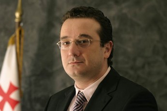 daviT-baqraZe-saqarTvelo-mniSvnelovania-aSS-isTvis-rogorc-regionSi-demokratiuli-transformaciis-magaliTi