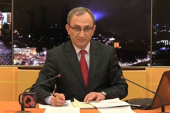 nacseqtantebs-es-avadmyofi-unda-daudga-moedanze-da-Camokido-zed-gociriZe-kandelaki-bokuCava