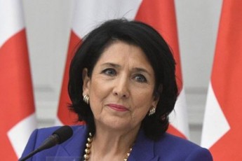 salome-zurabiSvilma-dekanozi-giorgi-mamalaZe-ar-Seiwyala
