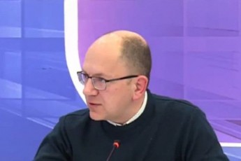 gia-abaSiZe-ijdes-axla-xazaraZis-leloeli-iuristi-koJoriZe-da-revanSistebTan-erTad-adginos-alqajuri-Savi-sia