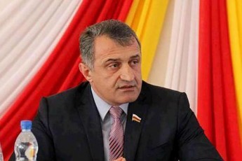 anatoli-bibilovi-afxaz-Zmebs-dialogisken-movuwodeb---mTavaria-sisxli-ar-daiRvaros