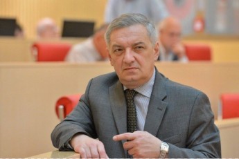giorgi-volski-mamuka-xazaraZis-logikiT-yazbegSi-saerTod-unda-avyaroT-gza
