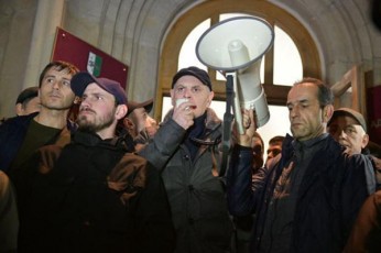 afxazeTSi-gaqra-iluzia-rom-moipoves-damoukidebloba--ratom-alaparakda-soxumi-saqarTvelosTan-dialogze