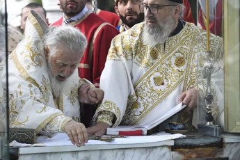 marTlmadidebeli-eklesia-dRes-naTlisRebis-dResaswauls-aRniSnavs