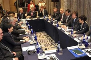 xelisuflebam-opoziciasTan-molaparakebebi-CaSala---opozicia-isev-quCis-aqciebisTvis-emzadeba