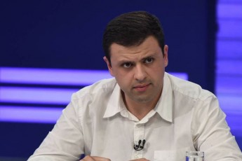 andria-gvidiani-kongresmen-malinis-gancxadeba-nakarnaxevia-piradi-interesiT-is-lobirebs-kompania-fronteras-da-amaSi-gasamrjelos-iRebs